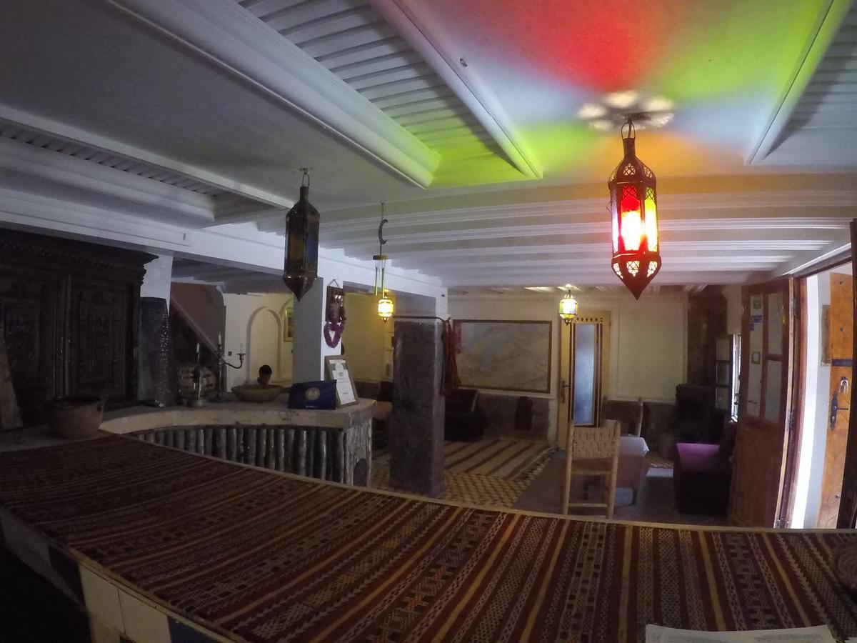 Auberge Des Peupliers Cafe Restaurant Akhendachou n'Ait Ouffi Exterior photo